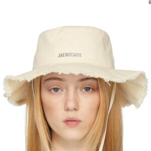 Jacquemus bucket hat